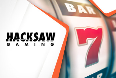 Das Hacksaw Gaming Logo und ein Slot Symbol